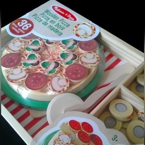 Melissa and Doug Wooden Pizza Party play set